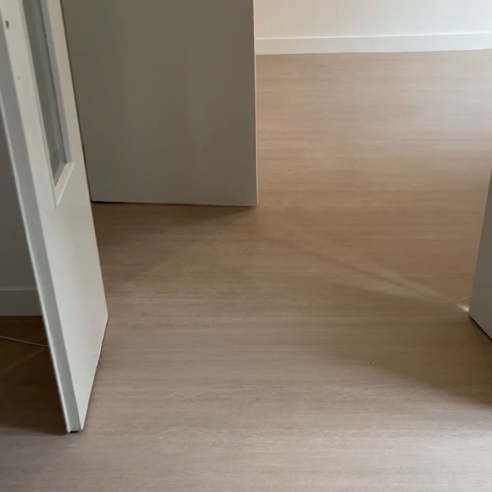 Poseur Sol Plastique à Angers